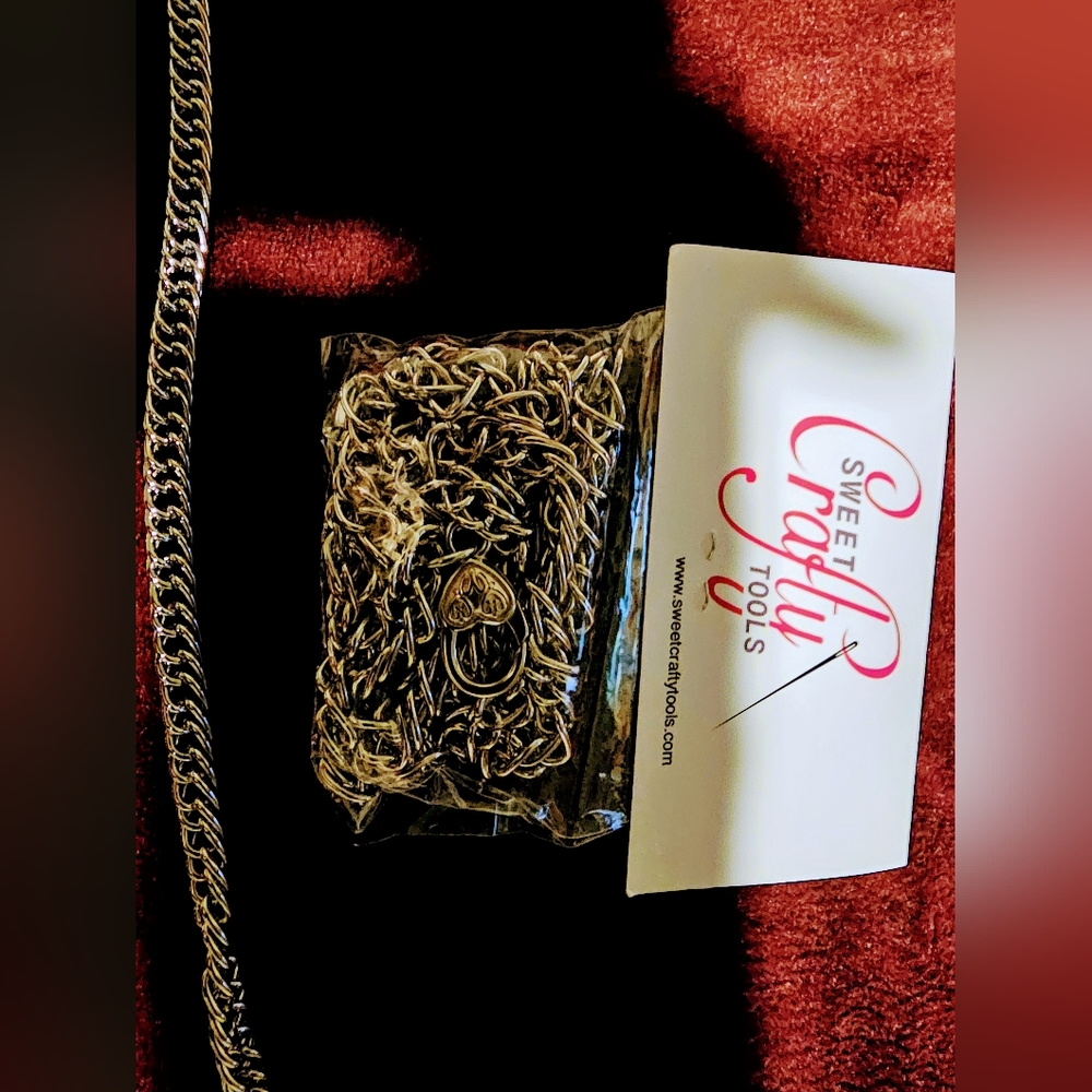 Bundle 2 NWT DYT Flat iron purse strap chain